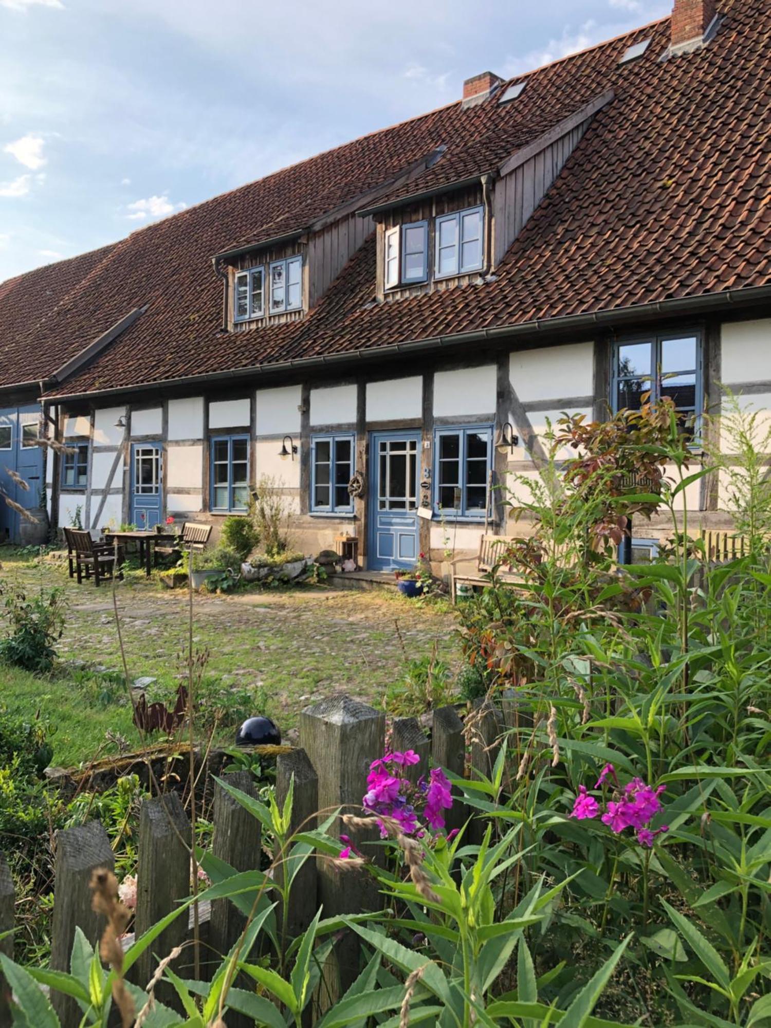 Ferienwohnung Im Edelhof Neustadt am Rübenberge Екстериор снимка